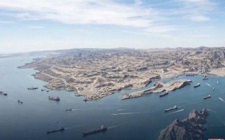 بلومبرغ: السفن الراغبة في عبور مضيق هرمز يُطلب منها دفع رسوم باليوان للحصول على رمز مرور سري