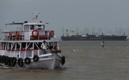 وكالات:الاستخبارات الأميركية ترى أن إيران لن تخفف قبضتها على مضيق هرمز قريبا