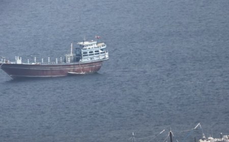 ‏رويترز: سفن بالخليج تلقت رسائل إيرانية بأن مضيق هرمز لا يزال مغلقا