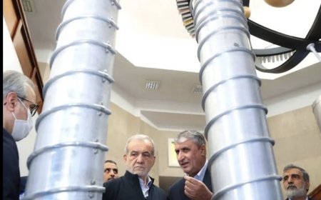 وكالات:‏رئيس منظمة الطاقة الذرية محمد ​إسلامي: لن نسمح بتقييد برنامج التخصيب الإيراني