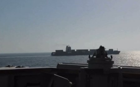 طاقم السفينة الإيرانية المحتجزة سيعود إلى طهران قريباً