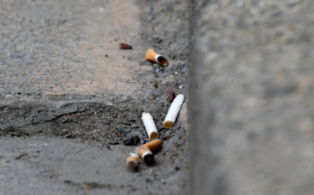 بريطانيا تسن قانوناً يمنع فئات عمرية من التدخين مدى الحياة