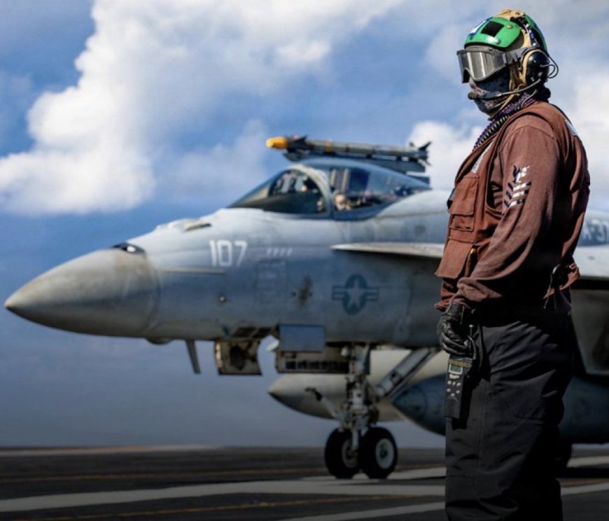 ‏قال مسؤولون أميركيون، الأربعاء، إن هناك مناقشات جارية بشأن احتمال التوصل إلى وقف إطلاق نار بين الولايات المتحدة وإيران مقابل إعادة فتح مضيق هرمز، فيما أشاروا إلى أن الأمور ليست واضحة بما يكفي ما إذا كان يمكن التوصل إلى اتفاق، وسط ترقب لخطاب الرئيس دونالد ترمب بشأن "تحديث مهم حول إيران"، حسبما ذكر موقع "أكسيوس".