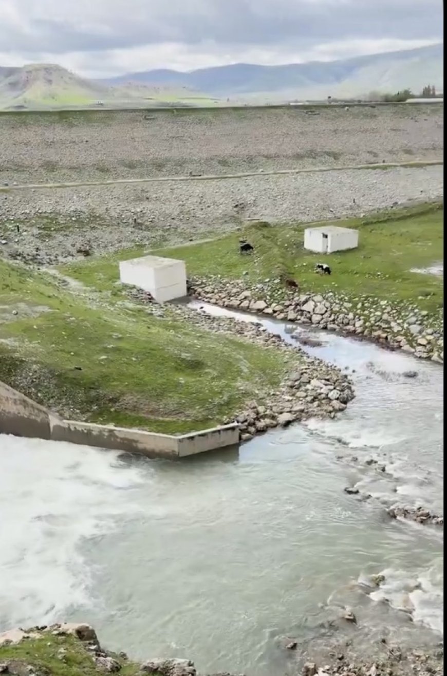 ‏فيضان سد سماقولي في محافظة أربيل بعد امتلائه جراء الأمطار الأخيرة