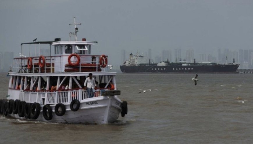 وكالات:الاستخبارات الأميركية ترى أن إيران لن تخفف قبضتها على مضيق هرمز قريبا