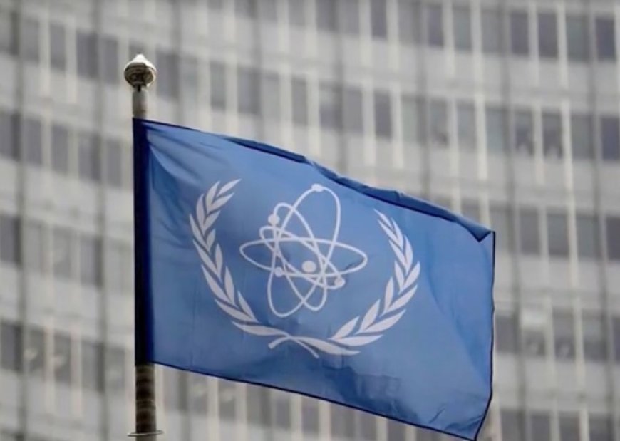 وكالات:وكالة الطاقة الذرية: النشاط العسكري قرب محطة بوشهر قد يتسبب في حادث إشعاعي وعواقب على إيران وخارجها وآثار ضربات قرب محطة بوشهر النووية الإيرانية منها ضربة على بعد 75 مترا من الموقع