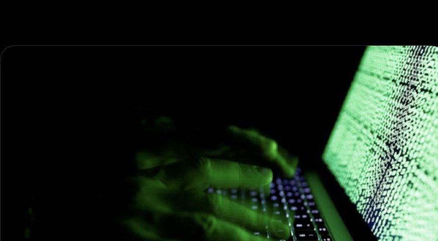 رويترز:‏قال مصدر مطلع لرويترز إن الحكومة الإيطالية قررت تسليم رجل صيني مطلوب من ​السلطات الأمريكية بتهم الاختراق الإلكتروني والتي تشمل سرقة ‌أبحاث طبية متعلقة بجائحة كوفيد-19