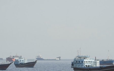 رويترز:‏قال ​محسن رضائي ‌المستشار العسكري للزعيم الأعلى ​الإيراني ​يوم الأحد إن ⁠إدارة ​مضيق هرمز "حق ​قانوني" لطهران من أجل ضمان الأمن ​القومي