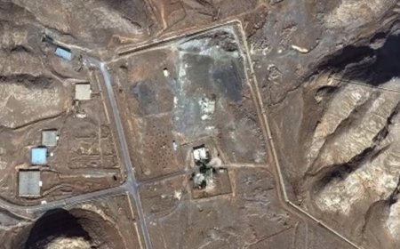 ‏كشفت شبكة CNN، نقلًا عن خمسة مصادر مطلعة على معلومات استخباراتية أمريكية، أن إيران رفعت جهودها لإخفاء وحماية مخزونها من اليورانيوم القريب من المستوى الصالح لصناعة سلاح نووي، عبر تفجير الأنفاق وزرع ألغام عند مداخلها.