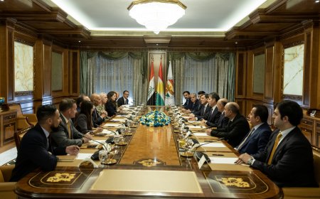 الرئيس نيجيرفان بارزاني يجتمع مع توم باراك ومظلوم عبدي