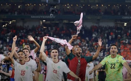 وكالات:‏واصل المنتخب المغربي كتابة التاريخ بعدما أطاح بهولندا من دور 32، وفاز 3-2 بركلات الترجيح، حيث وصل "أسود الأطلس" إلى الوقت الإضافي بعد التعادل 1-1 في اللحظات الأخيرة من الوقت الأصلي، في مباراة ممتعة بكأس العالم 2026 مساء الاثنين في مونتيري بالمكسيك.