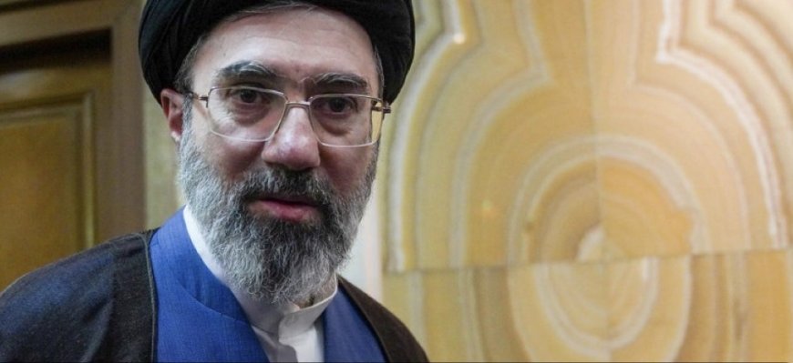 رويترز:‏قال الزعيم الأعلى الإيراني ​مجتبى خامنئي في ‌رسالة يوم الخميس إن أعداء طهران، بعد ​هزيمتهم في ساحة ​المعركة، يسعون الآن إلى ⁠تقويض صمود الشعب ​الإيراني وبث الفتنة ​في البلاد