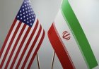 وكالات:‏يعتقد مسؤولون أميركيون أن العقوبات ستكون أشد أثراً على إيران من قصفها، وفق ما نقله موقع "أكسيوس".  ‏ونقل الموقع عن مسؤول كبير في الإدارة الأميركية قوله: "يريد الإيرانيون وقف القصف، ويريدون المال. لكن الترتيب يكاد يكون معكوساً؛ فهم يريدون المال أولاً بالفعل".