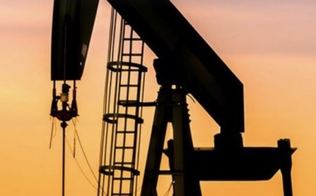 وكالات:خام برنت يتراجع بأكثر من 1.2% إلى 70.7 دولار للبرميل بعد هبوط تجاوز 3% في اليومين الماضيين.