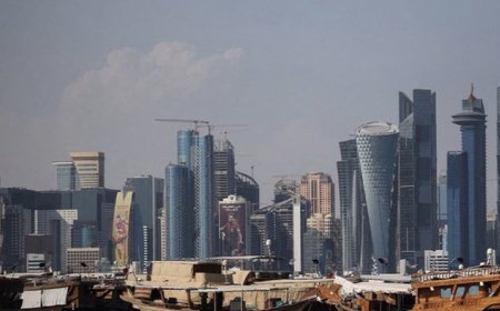 وكالات:‏وزارة المواصلات القطرية تعلن استئناف أنشطة الملاحة البحرية بشكل كامل لجميع أنواع الوسائط البحرية والسفن.
