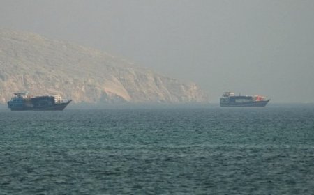 رويترز:‏حذر وزير الخارجية الإيراني عباس عراقجي اليوم الخميس من أي "مغامرة" عسكرية أمريكية أخرى، وذلك بعد تنديده بالهجمات الأمريكية على إيران باعتبارها انتهاكا لمذكرة التفاهم بين البلدين.