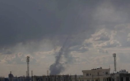رويترز:مصادر أمنية عراقية لـ«رويترز»: إسقاط طائرة مسيرة محملة بمتفجرات بواسطة الدفاعات الجوية فوق أربيل بالعراق.