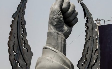 «سي.بي.إس نيوز»: تعليق القصف الأميركي لإيران بسبب توجه مسؤولين عمانيين إلى طهران يوم الجمعة لإجراء محادثات.