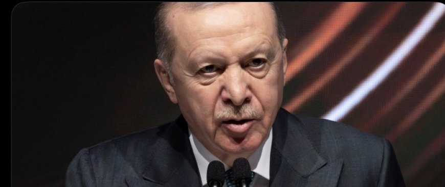 روبترز:‏قال الرئيس التركي رجب طيب أردوغان يوم السبت إن جهود إحلال السلام في ​الشرق الأوسط لا يمكن أن تنجح دون ‌دعم إقليمي، وإنه لا يجب السماح لإسرائيل بعرقلة اتفاق إنهاء الحرب بين الولايات المتحدة وإيران.
