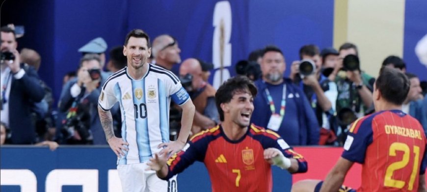 رويترز:‏احتاجت إسبانيا إلى هدف ​في الوقت الإضافي سجله البديل فيران ‌توريس لتتغلب بصعوبة على حاملة اللقب الأرجنتين، التي كانت تلعب بعشرة لاعبين، بنتيجة 1-صفر ​وتفوز بكأس العالم لكرة القدم يوم ​الأحد.