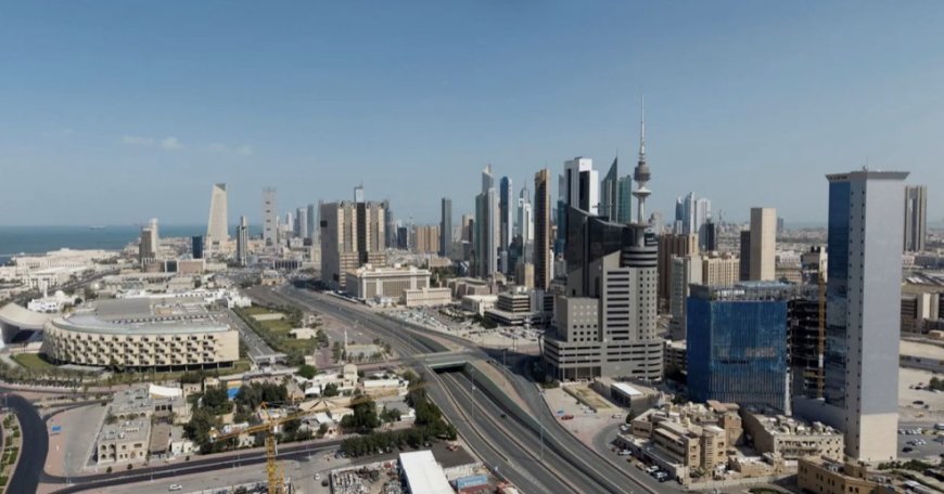 الشرق الاوسط:هجمات إيرانية تستهدف الكويت والبحرين وسوريا... وواشنطن تحذر رعاياها في المنامة.