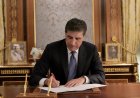 نيجيرفان بارزاني من دمشق:"بعد سنوات طويلة من المعاناة، تقف سوريا اليوم أمام فرصة تاريخية للتعافي وإعادة البناء والازدهار. وقد أعربتُ عن ثقتي برؤية الرئيس الشرع، وإيماني بأن سوريا قادرة، في ظل قيادته، على المضيّ نحو مزيد من الاستقرار والازدهار ومستقبل أكثر إشراقاً لجميع أبنائها."