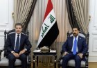 نيجيرفان بارزاني مغردا:عقدتُ اجتماعًا مثمرًا مع دولة رئيس مجلس الوزراء الأخ العزيز علي الزيدي، في بغداد، تناولنا خلاله مجمل الأوضاع في البلاد والتحديات التي تواجهنا، إلى جانب استعراض آخر التطورات والمستجدات على المستويين الإقليمي والدولي وانعكاساتها على العراق.