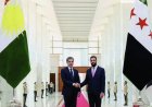 الشرق الاوسط:‏فتحت زيارة رئيس إقليم كردستان نيجيرفان بارزاني إلى دمشق الباب أمام تحركات سياسية وأمنية جديدة، بعدما حملت رسائل متبادلة بين بغداد ودمشق،