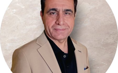 بارزاني في دمشق: دبلوماسية الواقعية والحلول