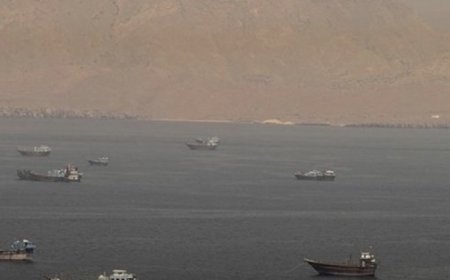 وكالات:التلفزيون الإيراني عن مصدر مطلع: الاتفاق المحتمل بين إيران وسلطنة عُمان بشأن مرور السفن عبر مضيق هرمز لا علاقة له بالفتح الفوري للمضيق.