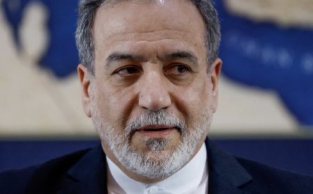 رويترز:‏قال وزير الخارجية الإيراني عباس عراقجي إنه ليست ‌هناك محادثات جارية بين إيران والولايات المتحدة، وإن طهران ​لن تبدأ أي محادثات ​ما دامت واشنطن تنتهك الاتفاق ⁠المؤقت المبرم في يونيو، مشيرا في الوقت ​نفسه إلى أنه يجري تبادل رسائل عبر وسطاء.