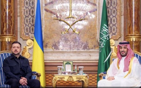 رويترز:‏قال ​الرئيس الأوكراني ‌فولوديمير زيلينسكي إنه بحث ​مع ولي ​العهد السعودي الأمير ⁠محمد ​بن سلمان يوم ​الاثنين صفقة الطائرات المسيرة والأمن ​الغذائي.