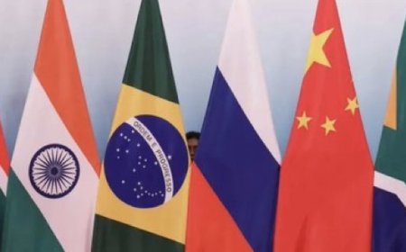 وكالات:‏قال محافظ بنك الاحتياطي الهندي، إن مجموعة «بريكس» تناقش عمليات ربط محتملة لأنظمة الدفع السريع والعملات الرقمية بين البنوك المركزية في الدول الأعضاء.