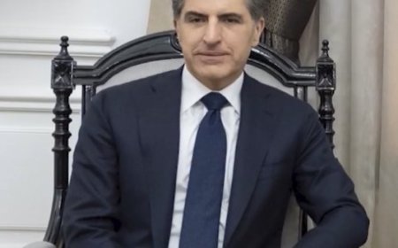 وكالات:نيجيرفان بارزاني، رئيس إقليم كردستان : الهجمات على مقر رئيس وزراء الإقليم مرفوضة وتمثل تصعيدا خطيرا و ندعو الحكومة الاتحادية إلى تحمل مسؤولياتها والتزاماتها الدستورية بحماية أمن البلاد.