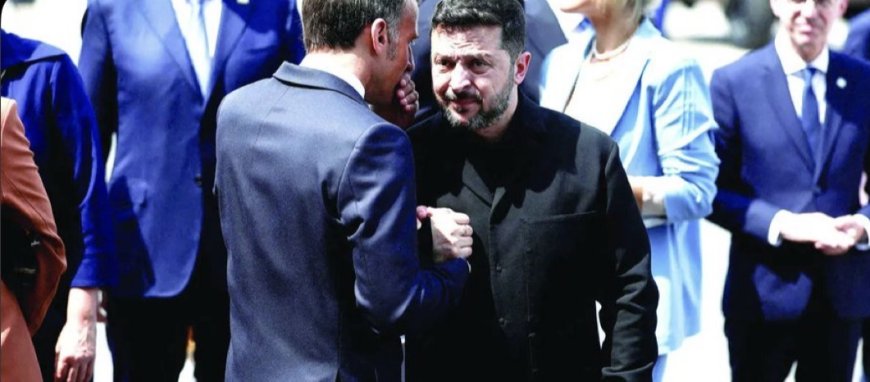 وكالات:‏أعرب الرئيس الفرنسي إيمانويل ماكرون عن «صدمته وحزنه» عقب الضربات الروسية الأخيرة التي استهدفت مركزاً تجارياً في أوكرانيا، معلناً أنه سيرسل صواريخ اعتراضية.
